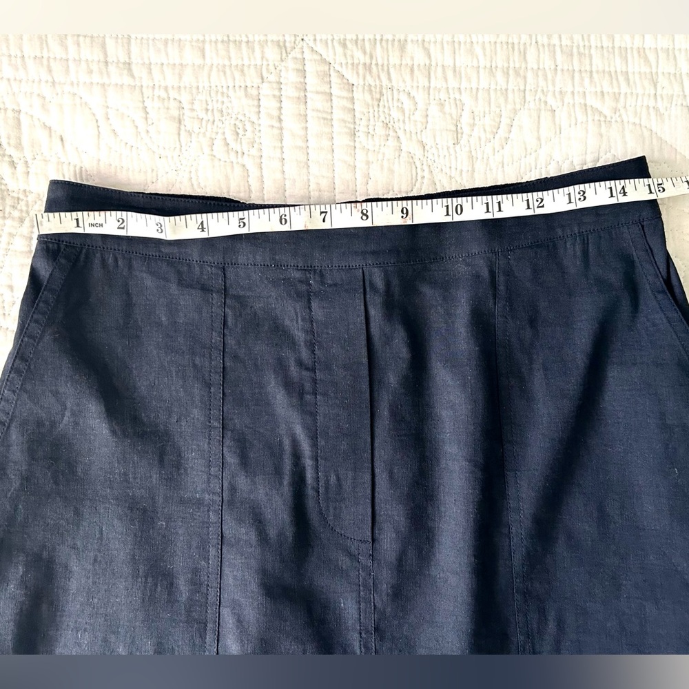 Theory Navy Blue Linen Blend Mini Skirt in Medium, NWOT - Picture 4 of 5